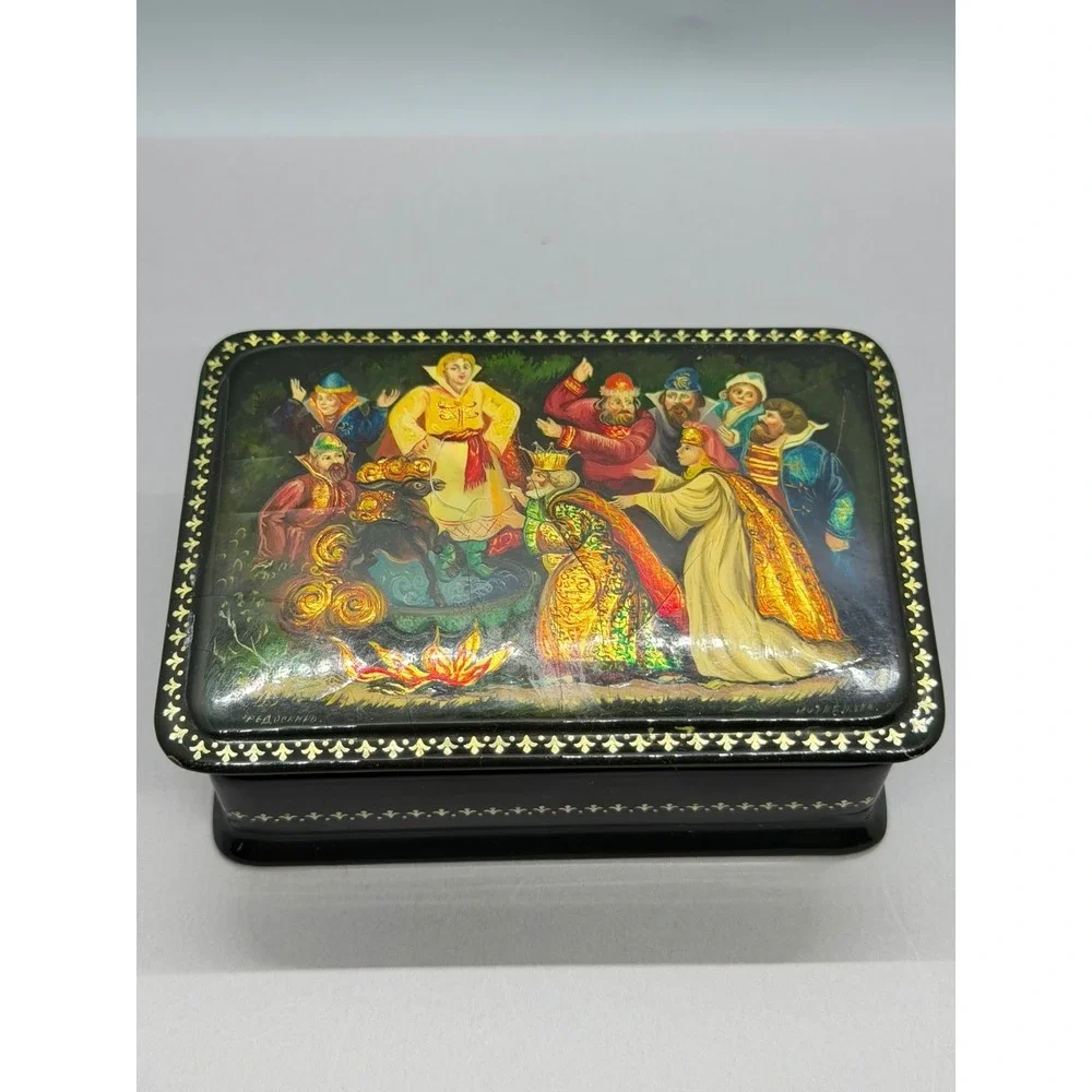 VTG Trinket Red Lacquer Interior Hand Painted n Foil Trinket Box Fairy Tail READ
